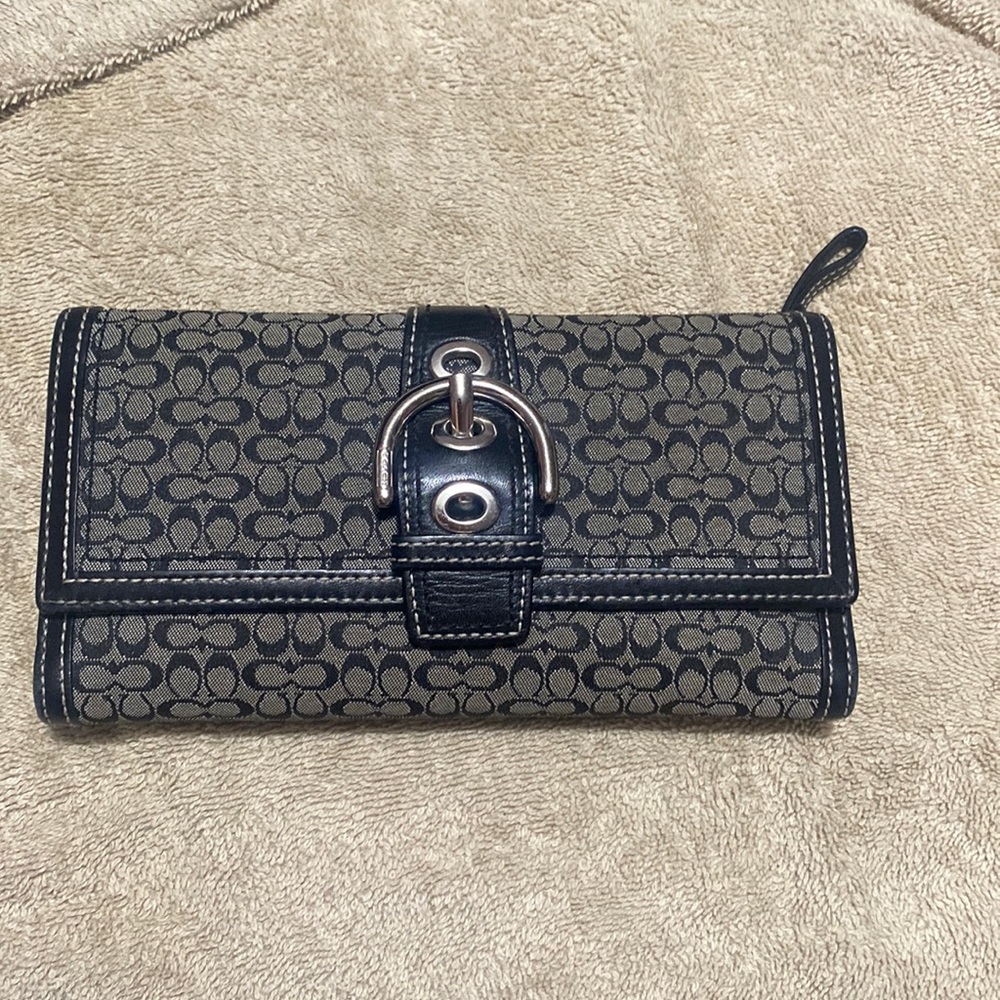 Vintage Coach signature wallet excellent condition